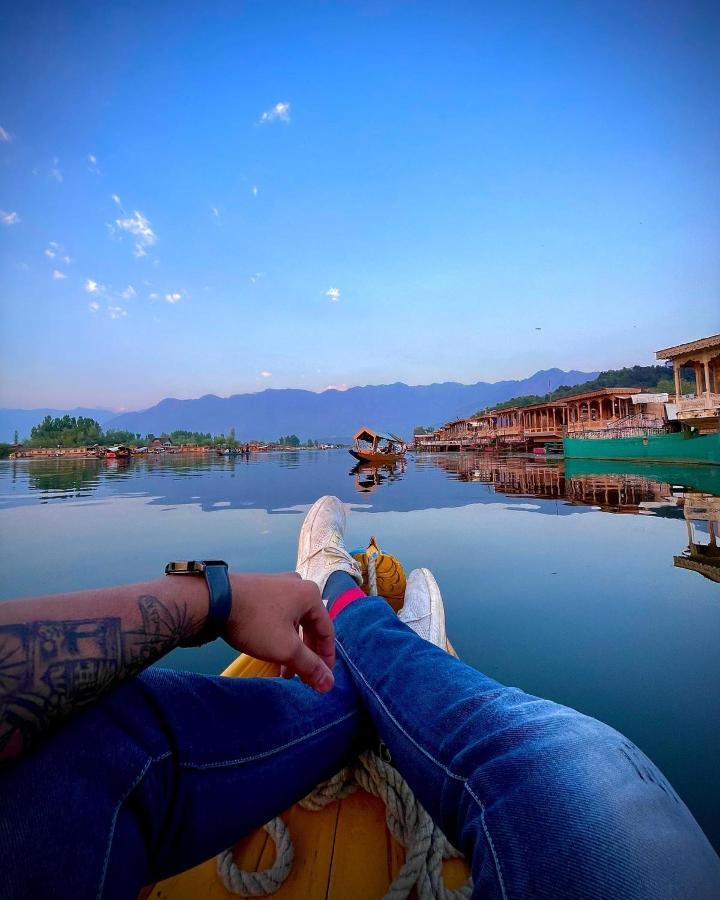 Lala Rukh Group Of Houseboats Ξενοδοχείο Σριναγκάρ Εξωτερικό φωτογραφία
