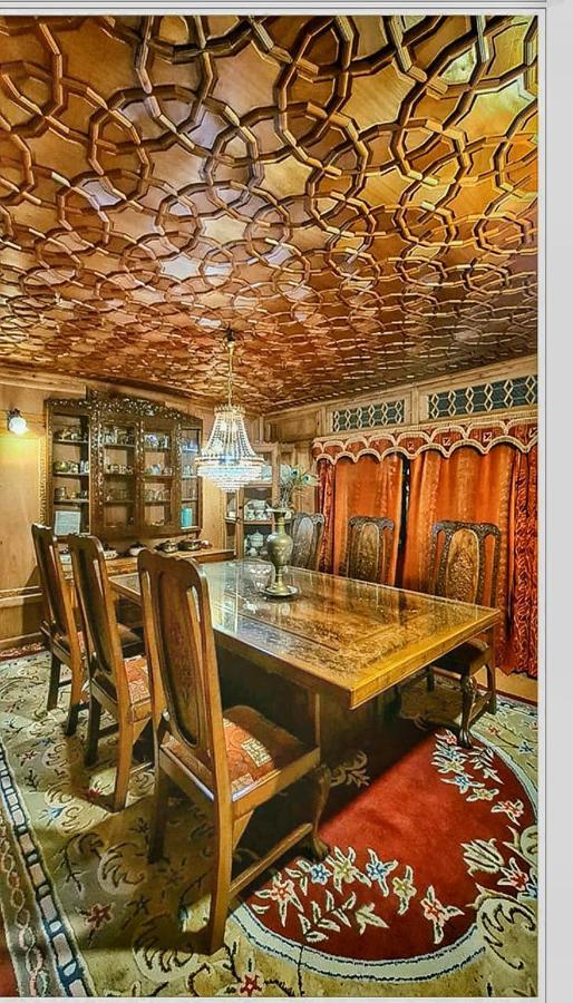 Lala Rukh Group Of Houseboats Ξενοδοχείο Σριναγκάρ Εξωτερικό φωτογραφία