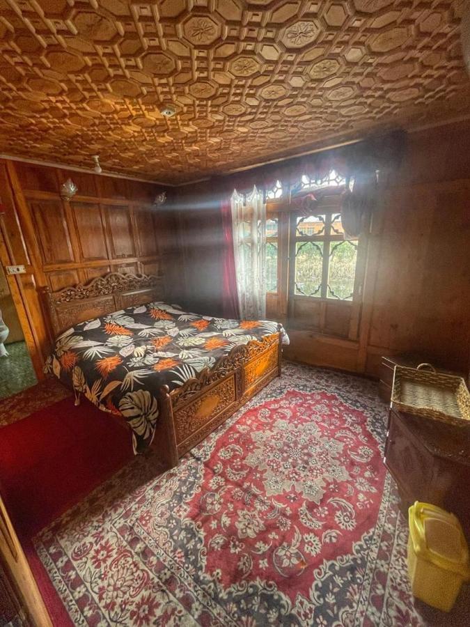 Lala Rukh Group Of Houseboats Ξενοδοχείο Σριναγκάρ Εξωτερικό φωτογραφία