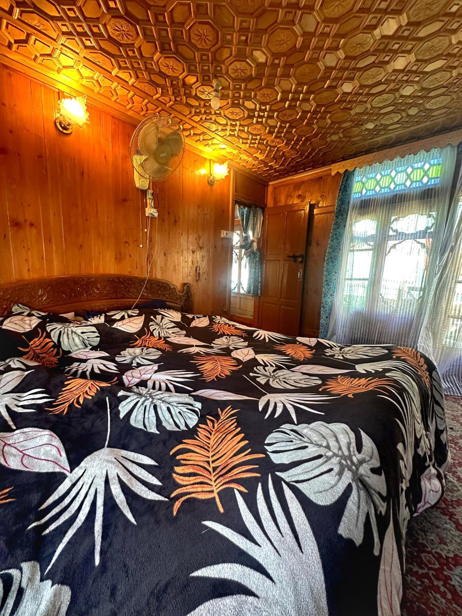 Lala Rukh Group Of Houseboats Ξενοδοχείο Σριναγκάρ Εξωτερικό φωτογραφία