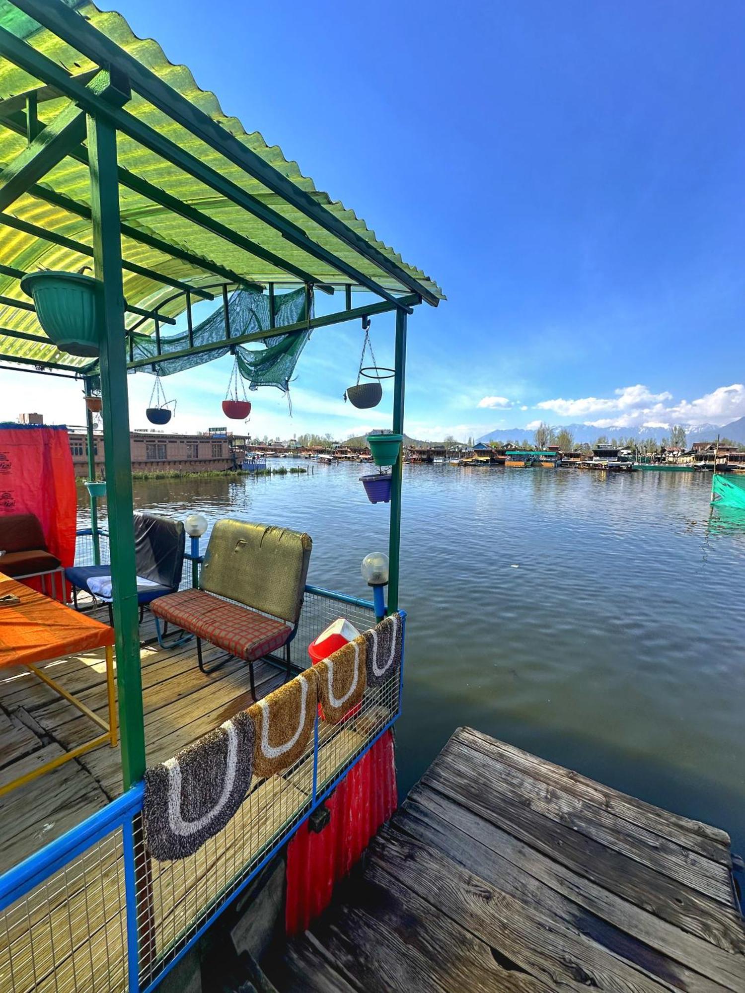 Lala Rukh Group Of Houseboats Ξενοδοχείο Σριναγκάρ Εξωτερικό φωτογραφία