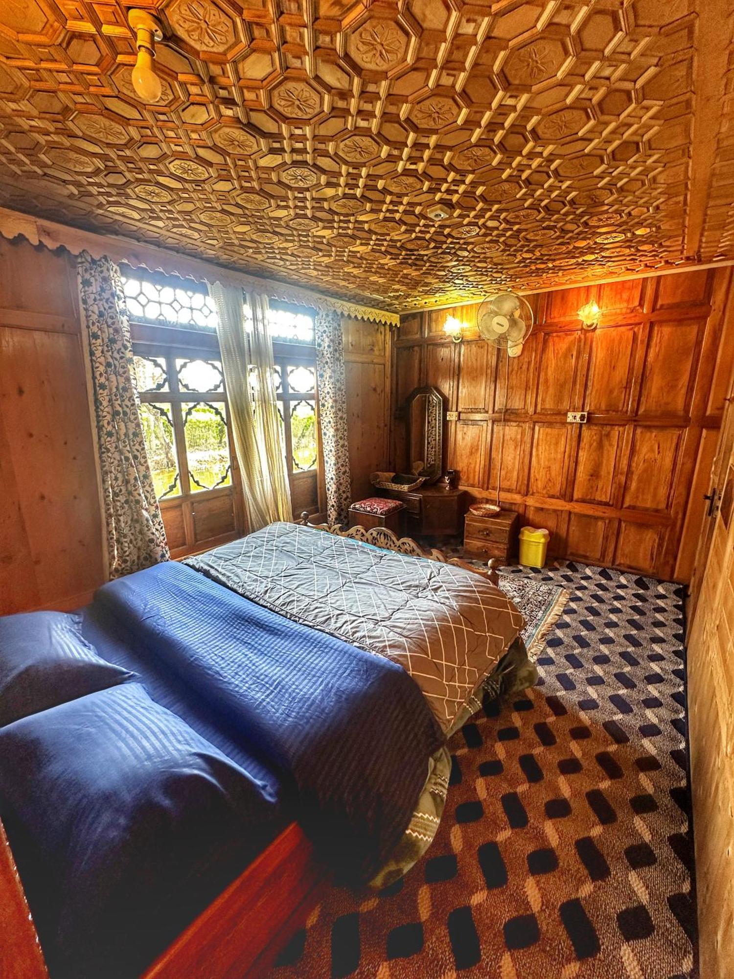 Lala Rukh Group Of Houseboats Ξενοδοχείο Σριναγκάρ Εξωτερικό φωτογραφία